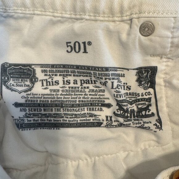 Levi's 501 women's white denim button fly cut off Daisy Duke shorts sz 29 - Picture 10 of 14